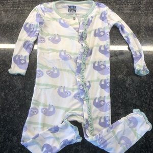 Natural sloth coverall